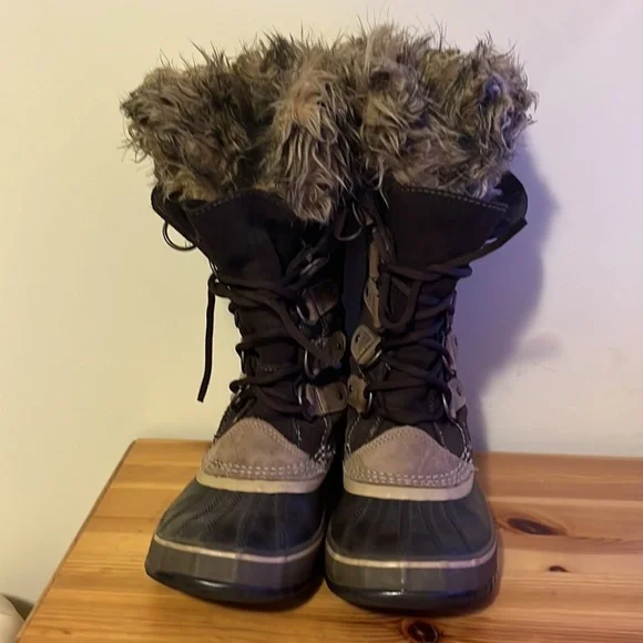 Sorel Joan of Arctic Winter Boots - Picture 2 of 5